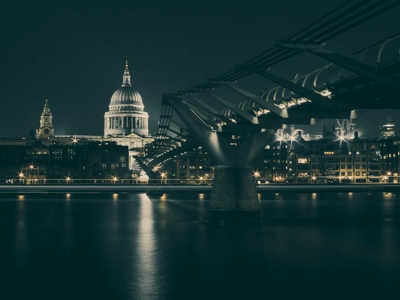 食物造型师<br>gitbuvf.cn 塑料冰块摆盘